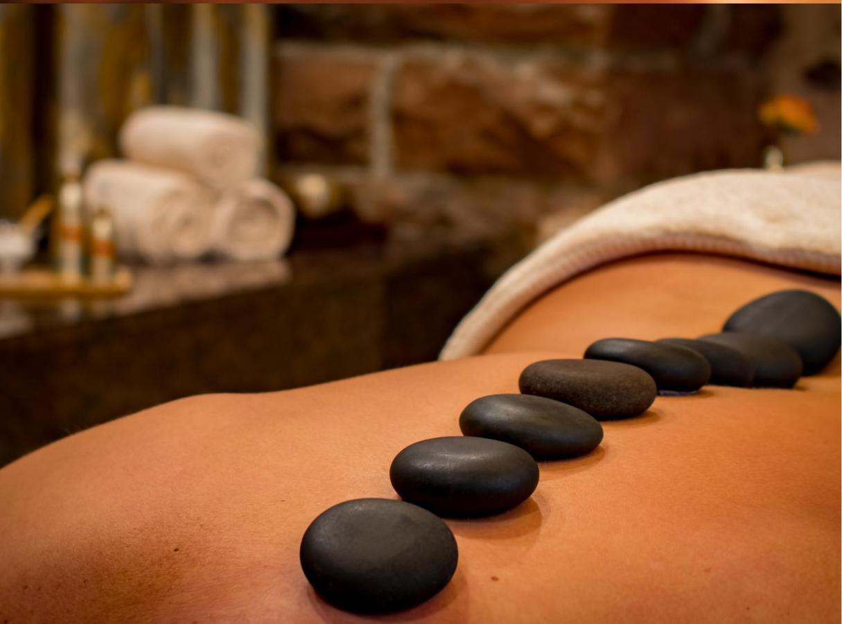 Hotel Eurostars Araguaney Santiago de Compostela Exterior foto Hot stone massage
