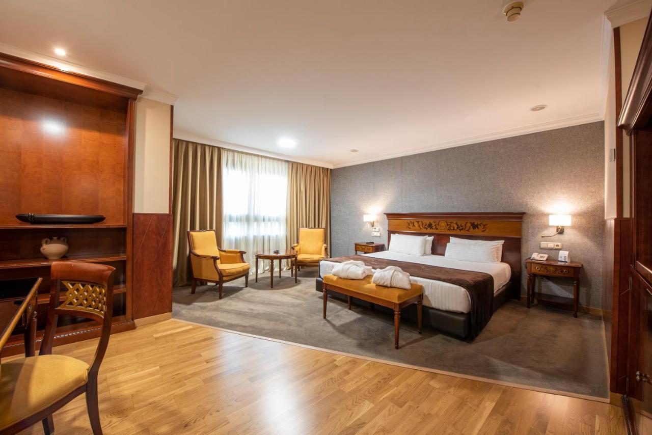 Hotel Eurostars Araguaney Santiago de Compostela Exterior foto Deluxe Room