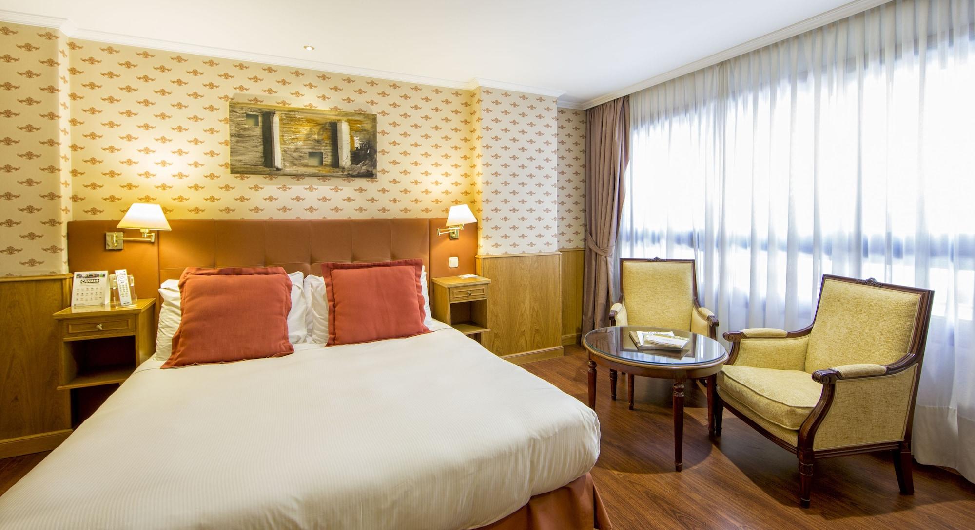 Hotel Eurostars Araguaney Santiago de Compostela Exterior foto A room at the hotel